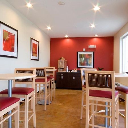 Red Roof Inn & Suites Бомонт Экстерьер фото