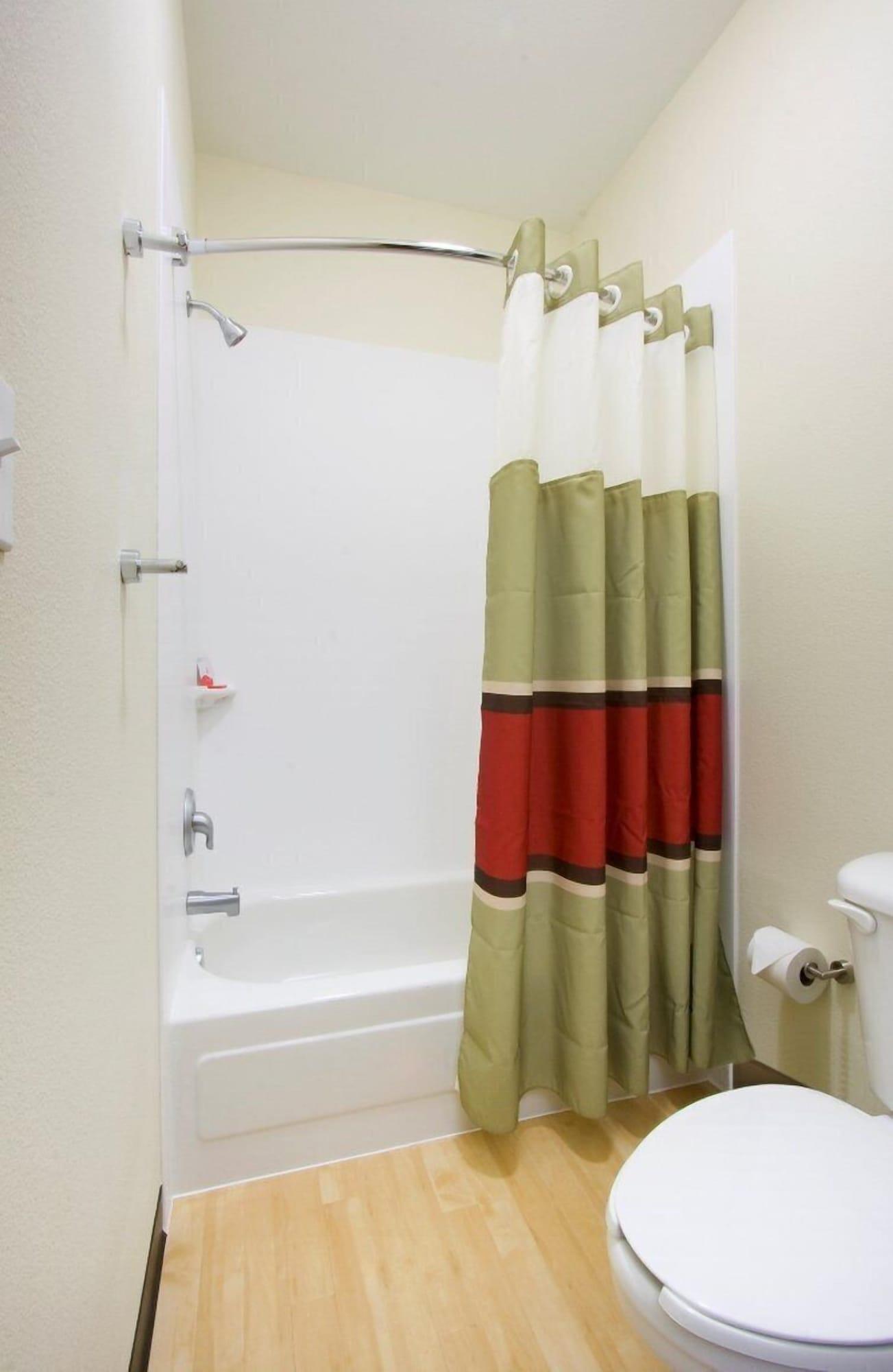 Red Roof Inn & Suites Бомонт Экстерьер фото