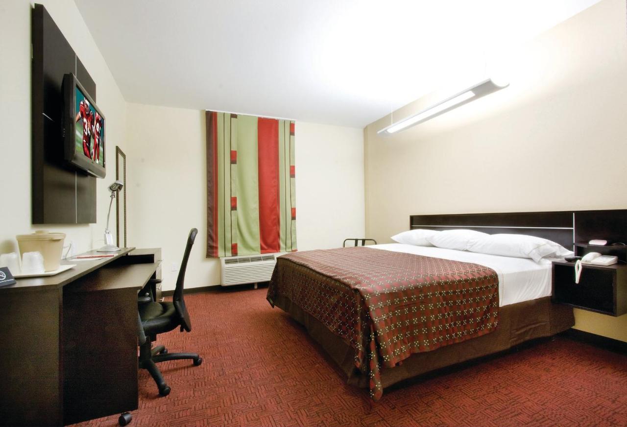 Red Roof Inn & Suites Бомонт Экстерьер фото