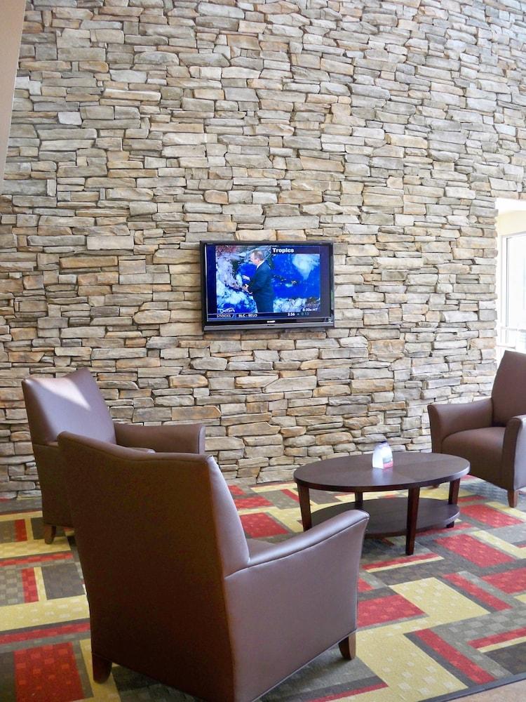 Red Roof Inn & Suites Бомонт Экстерьер фото